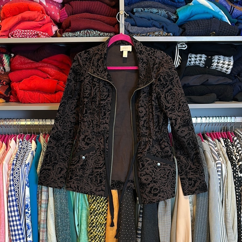 Loft brown/black velvety cinch waist front zipper 2 pocket light jacket size XS
